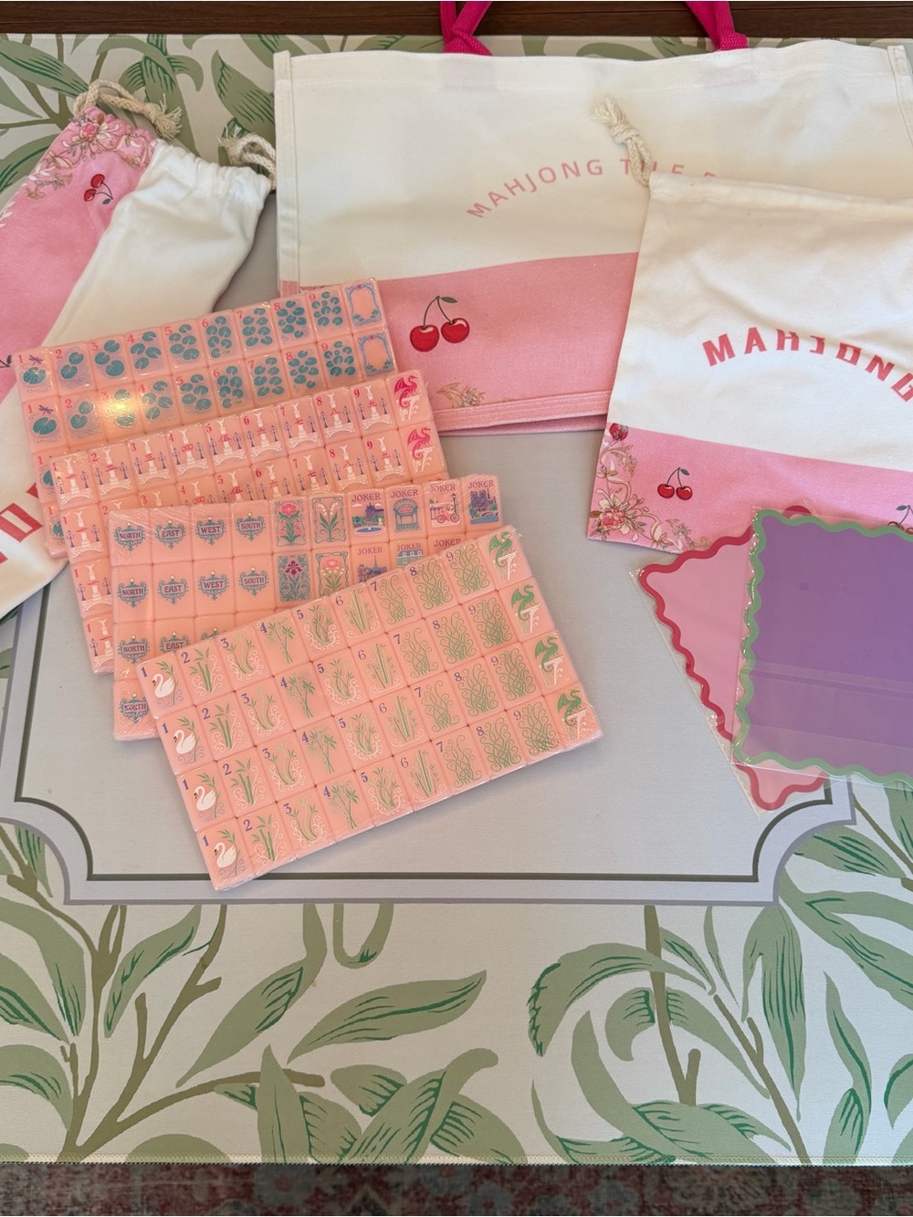 Mahjong Paris Pink Tile Set with Pink Cherry Bags and mat